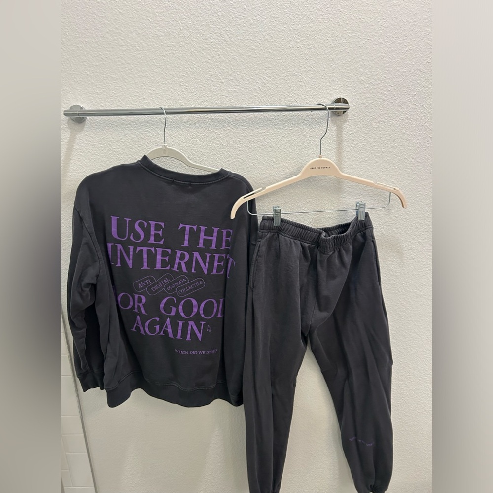 Mayfair group sweat set in gray with purple accents! (Top one size, bottoms s/m